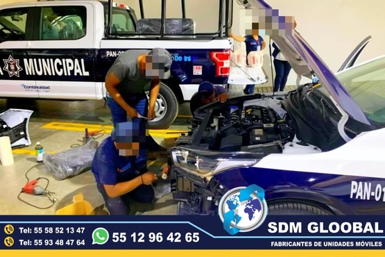Conversion y Equipamiento de Patrullas nuevas equipadas, Fabricacion y venta de unidades moviles para seguridad publica, privada, rescate, salvamento. SDM Global Mexico somos una empresa líder en el Equipamiento de Patrullas asi como de unidades moviles de rescate, salvamento, proximidad, primer respodiente, equipo tactito, anti motin, fuerzas especiales, semi remolques con personal altamente capasitado para su fabricacion, Roll bar, Tumbaburros, Burrera, Banca central, Defensa trasera, Lona, Rotulacion, Pintura, Torreta de leds, sirena, bocina, codigos, estrobos, luces, etc. somos fabricantes.El término auto o moto Patrulla es utilizado para Patrullar un área concreta asignada. ​ Su función primaria es servir de apoyo a los oficiales de Policía en sus tareas diarias como rondines y traslado de delincuentes. somos fabricantes de unidades moviles especiales.Somos una Empresa Mexicana líder en el Mercado con años de experiencia, especialistas en el Equipamiento de Patrullas Equipadas Cajas y Remolques Unidades Moviles Especiales de Seguridad, Rescate, Salvamento, Salud, Comunicacion, Higine, etc.,Somos fabribricantes directos, distribuidores en todo Mexico, comunicate y te atenderemos personalmente.