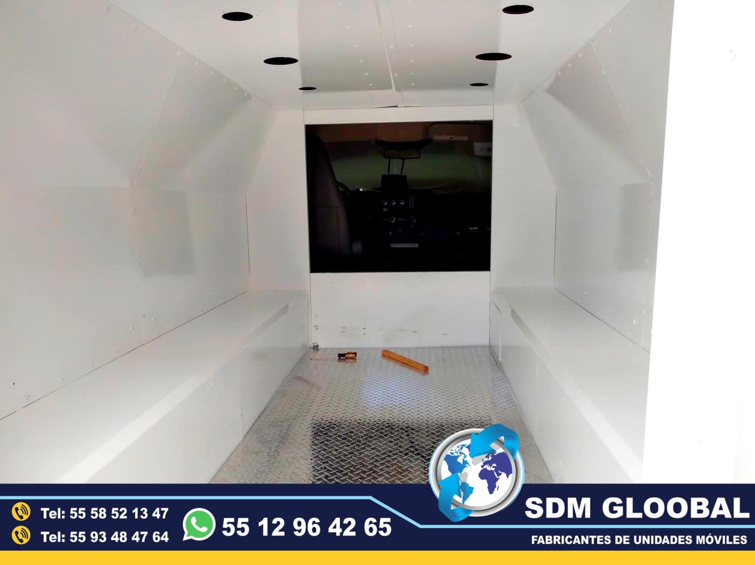 Equipamiento de unidad movil para tralasdo de delincuentes o reos  <br>