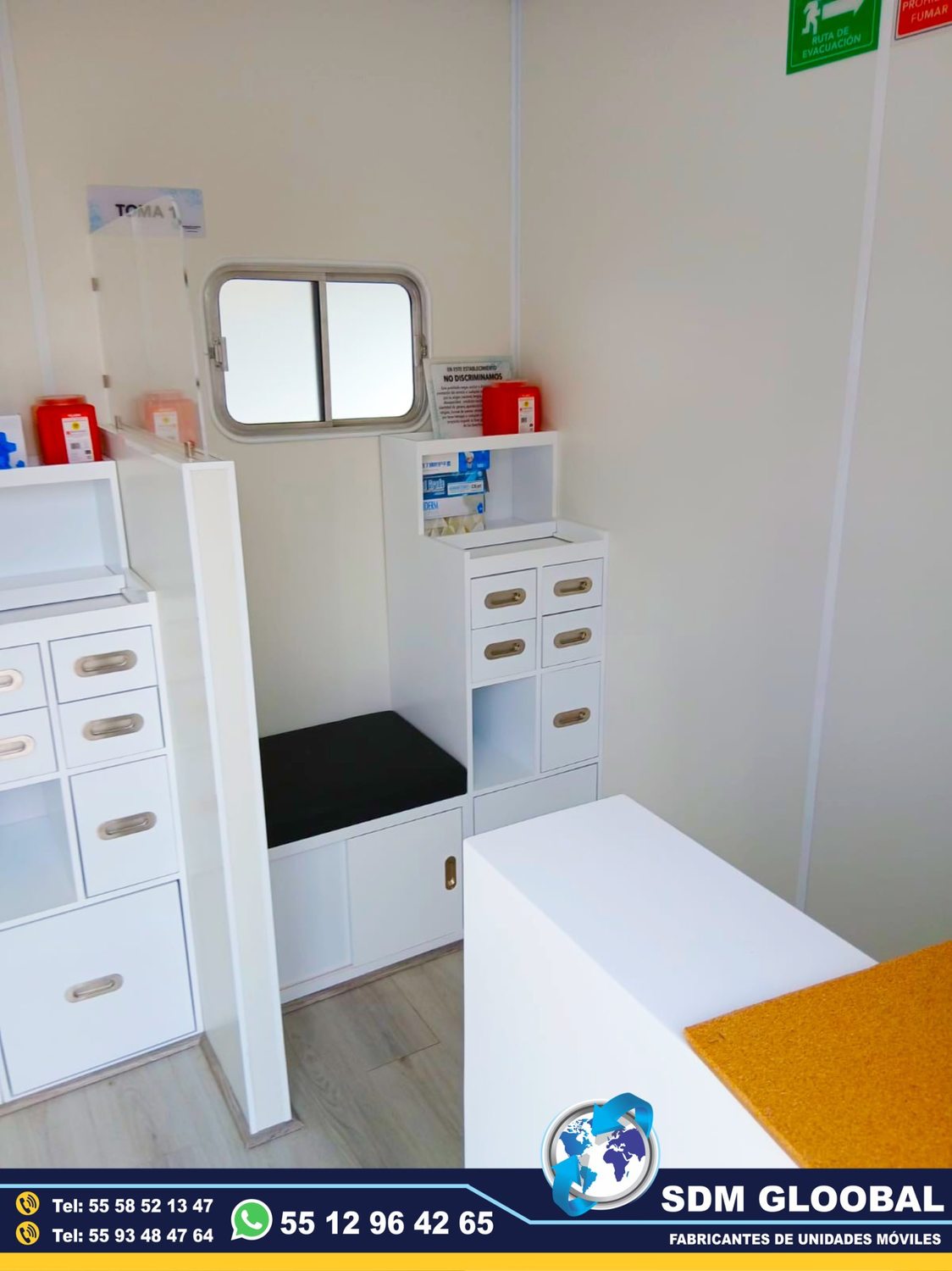 Equipamiento de Unidades Medicas Moviles Especiales en Mexico  <br>
